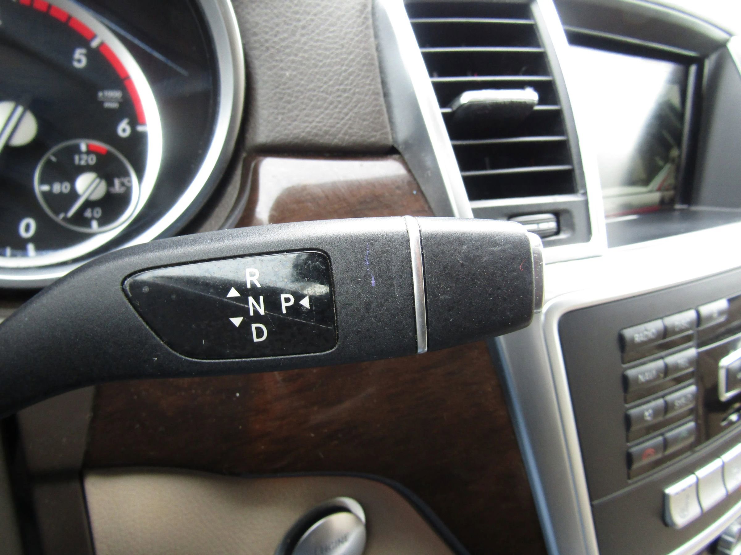 Used 2015 Mercedes-Benz GL 320 BlueTEC 4MATIC image 29