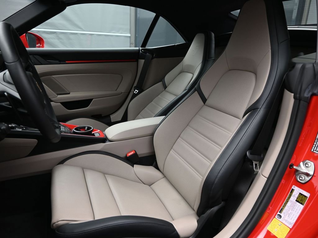 Certified 2025 Porsche 911 Carrera RWD image 5