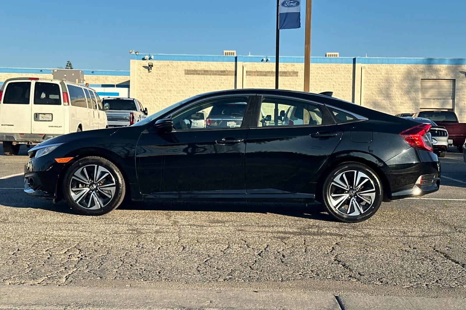 Used 2016 Honda Civic EX-T image 6