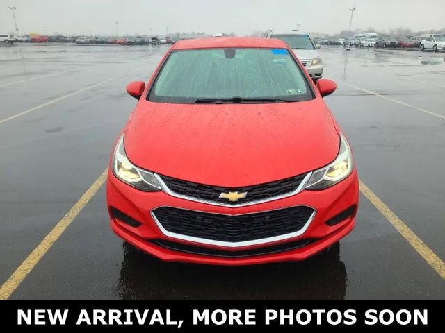 Used 2017 Chevrolet Cruze LT w/ Convenience Package image 5