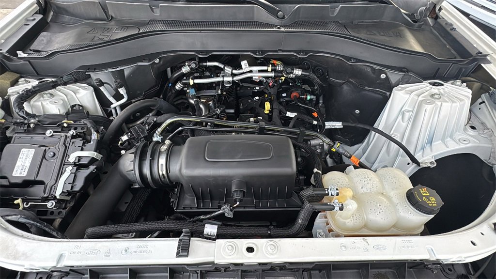 Certified 2023 Ford Explorer XLT w/ Equipment Group 202A image 26