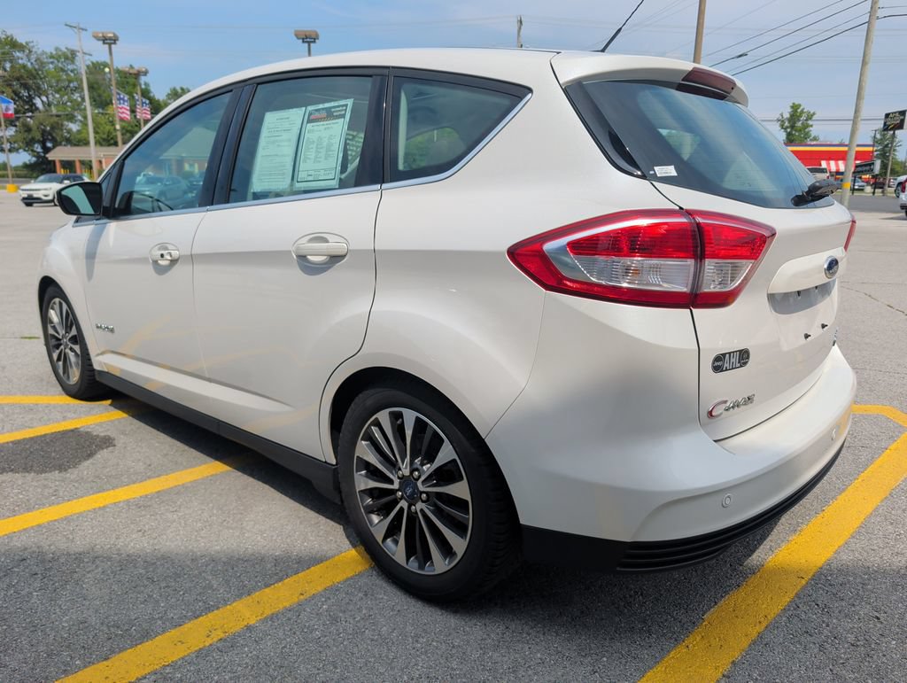 Used 2017 Ford C-MAX Titanium w/ Equipment Group 301A FWD image 5