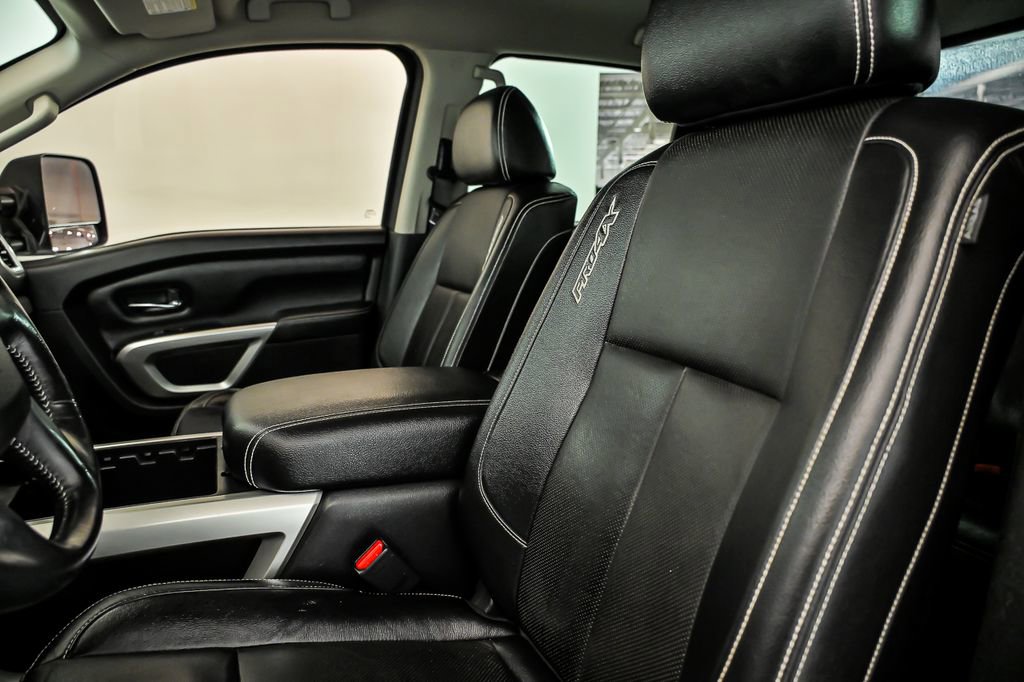 Used 2019 Nissan Titan PRO-4X w/ Pro-4x Convenience Package AWD/4WD image 13