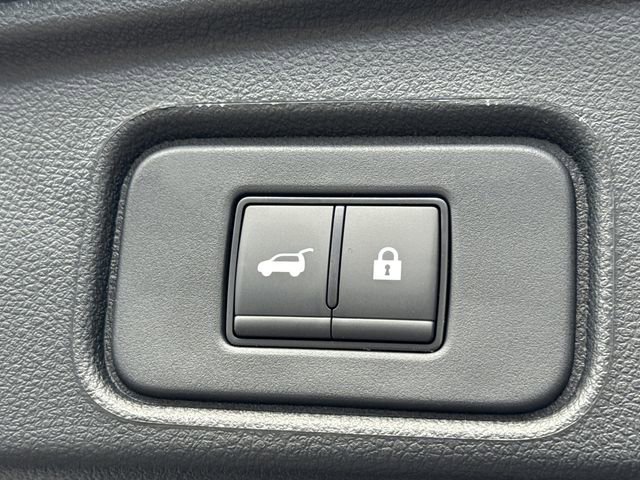 New 2026 Nissan Pathfinder SL FWD image 18