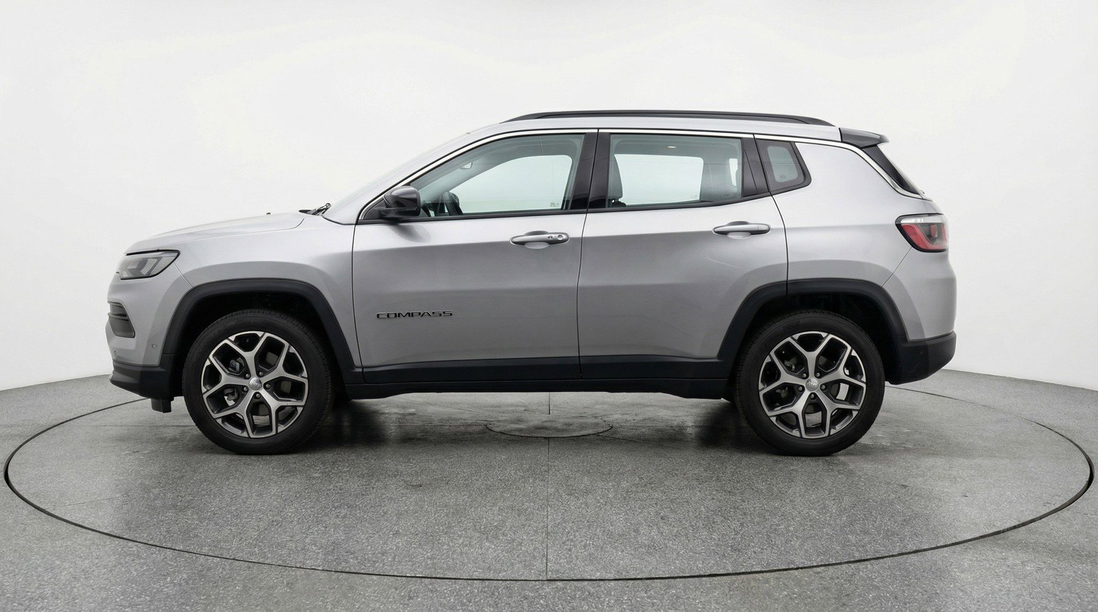 Used 2025 Jeep Compass Limited image 5