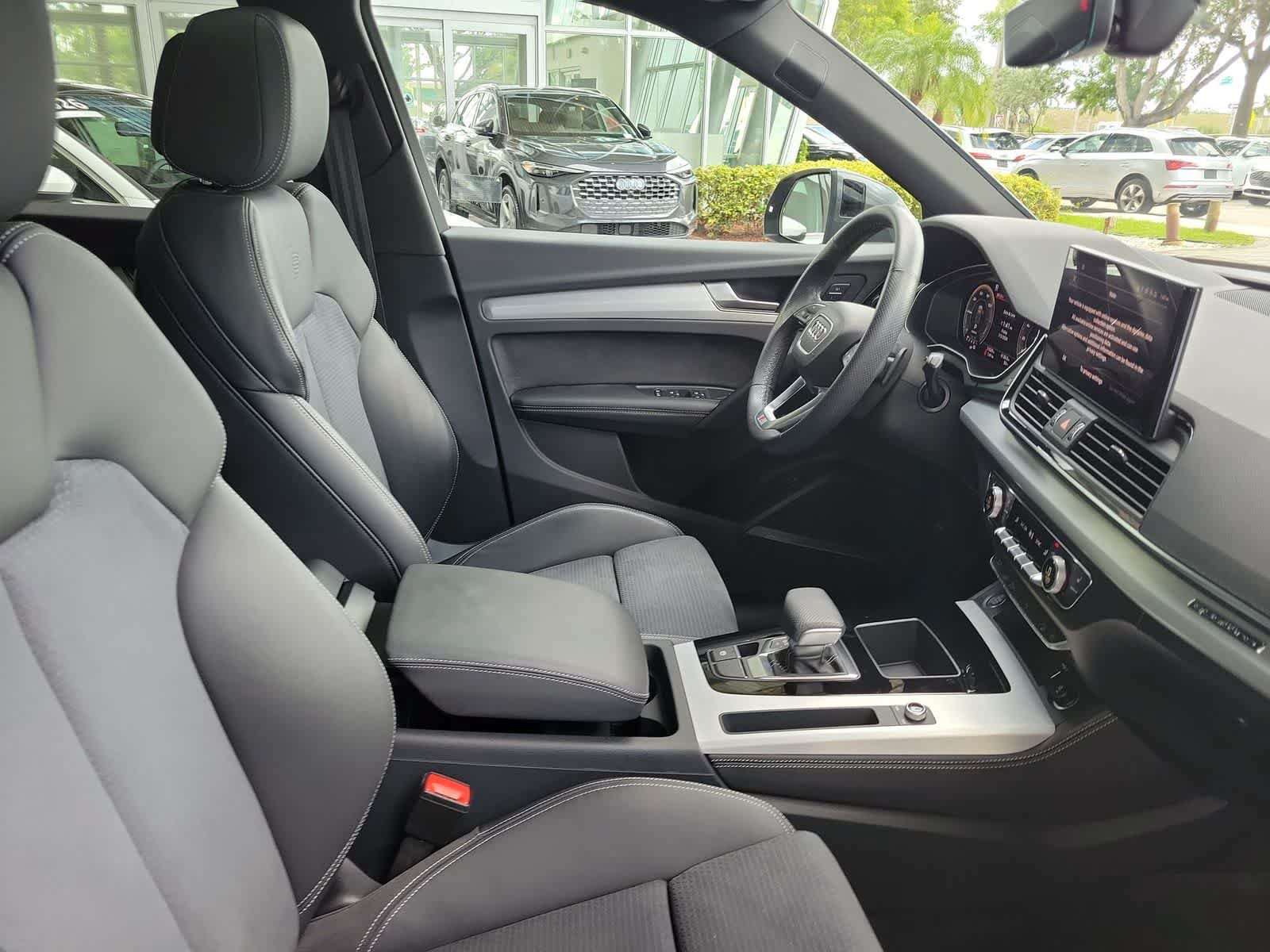 Used 2024 Audi Q5 e Premium Plus w/ Premium Plus Package AWD/4WD image 14