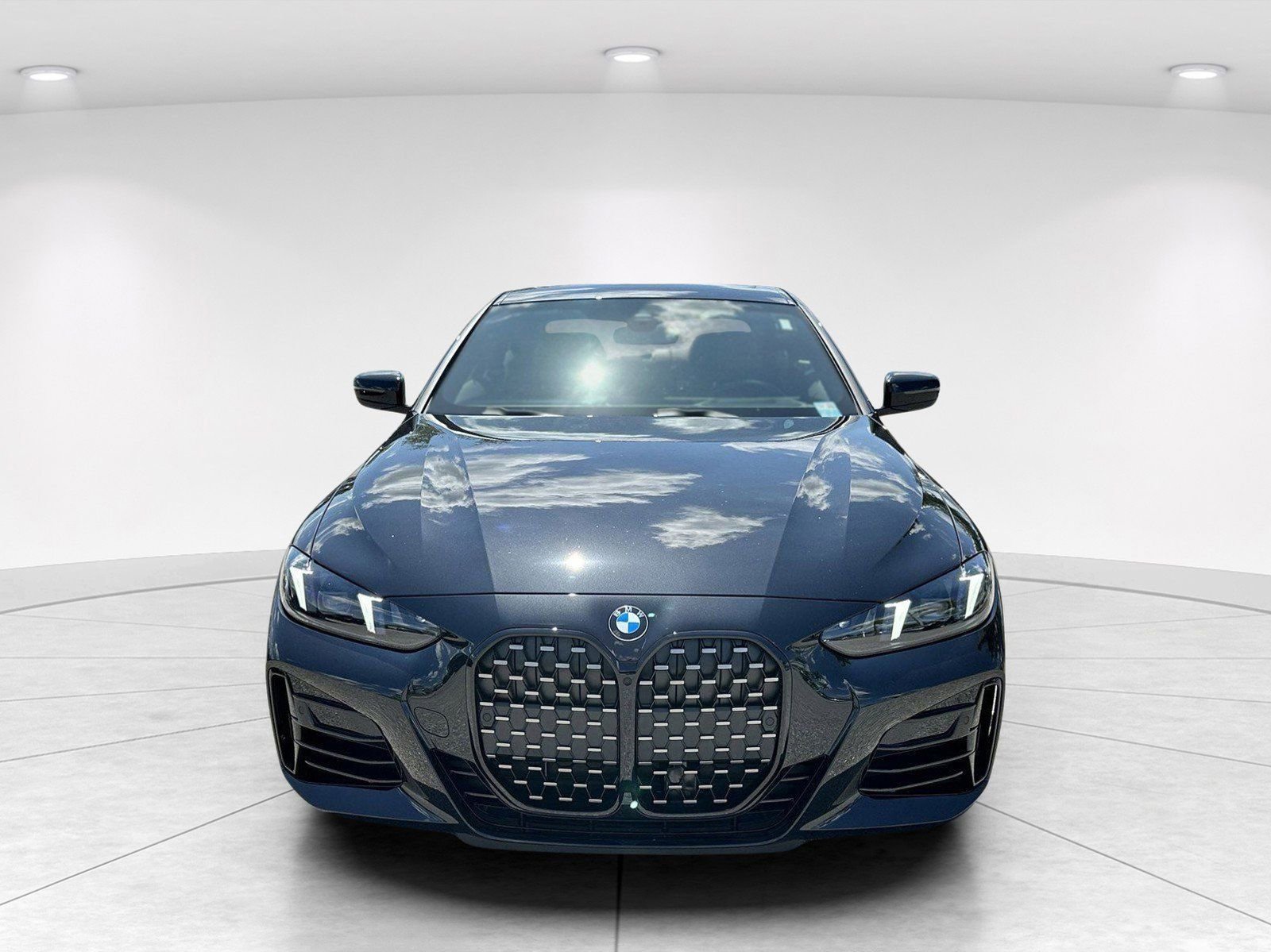 New 2026 BMW 430i Coupe w/ M Sport Package RWD image 2