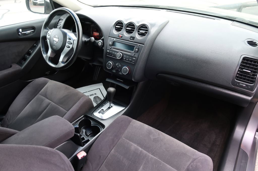 Used 2009 Nissan Altima 2.5 FWD image 10
