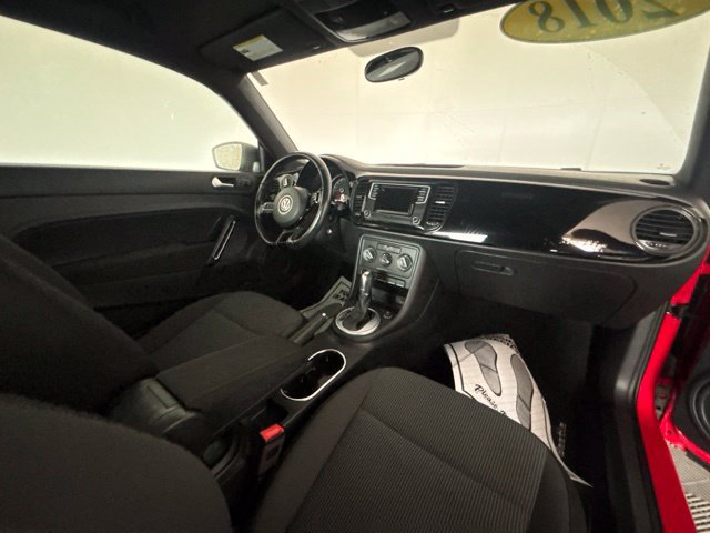 Used 2018 Volkswagen Beetle 2.0T S FWD image 25