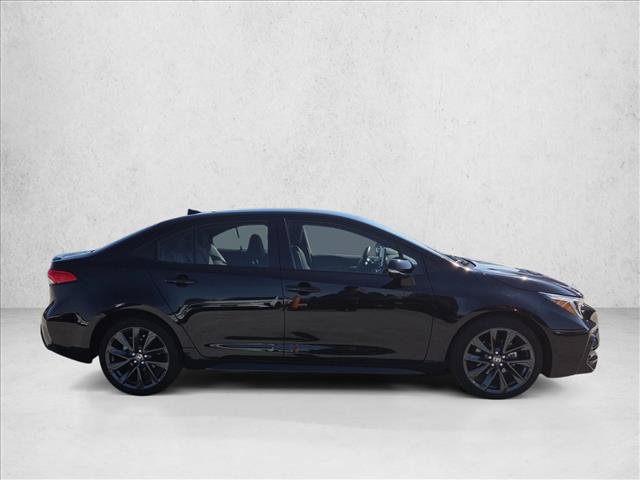 Used 2026 Toyota Corolla SE w/ SE Package FWD image 4