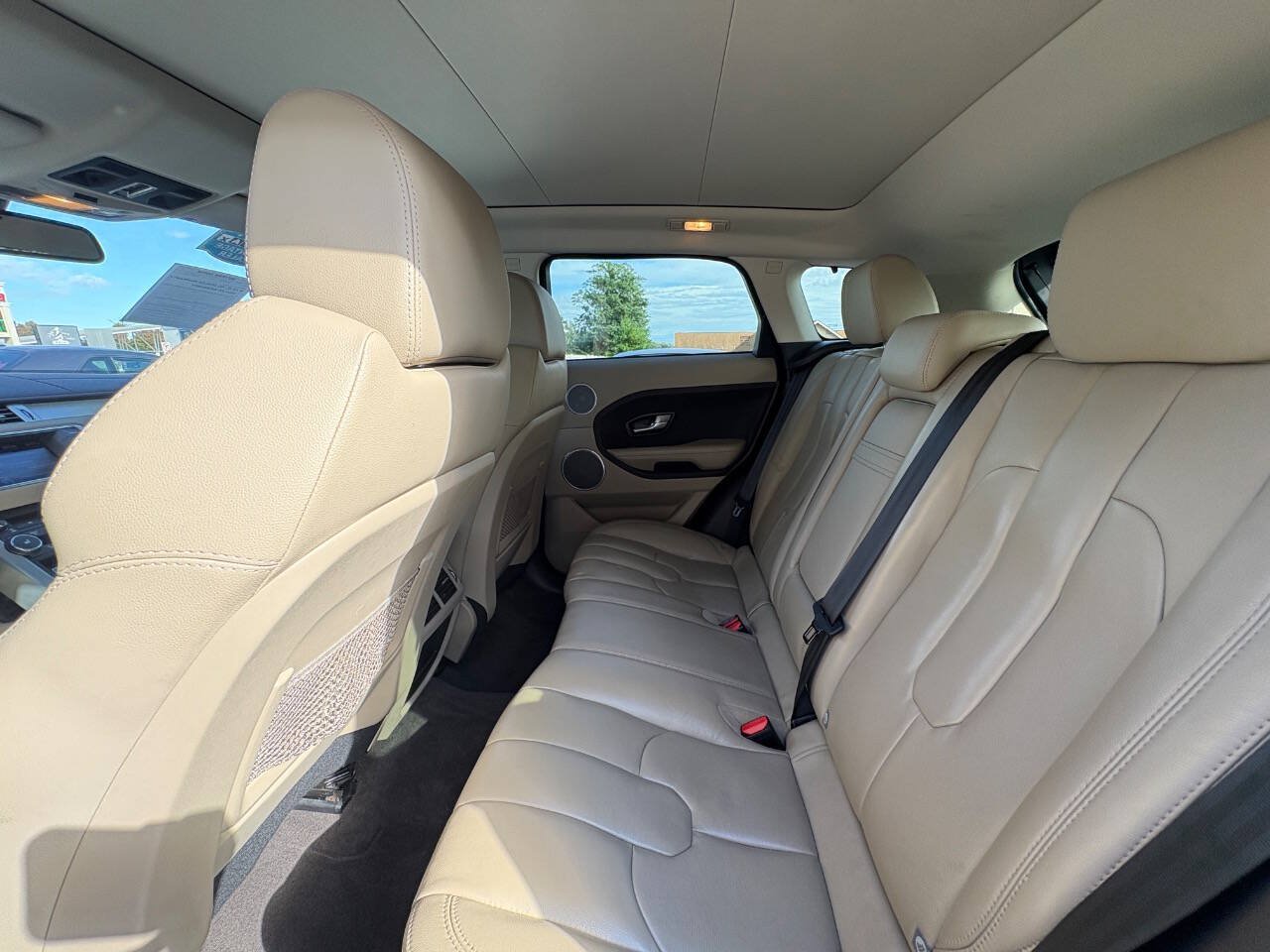 Used 2013 Land Rover Range Rover Evoque Pure Plus w/ Pure Plus Pkg AWD/4WD image 11