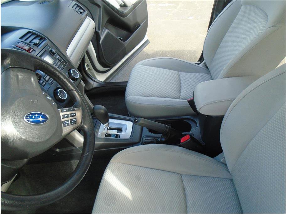 Used 2015 Subaru Forester 2.5i Premium w/ All-Weather Package image 20