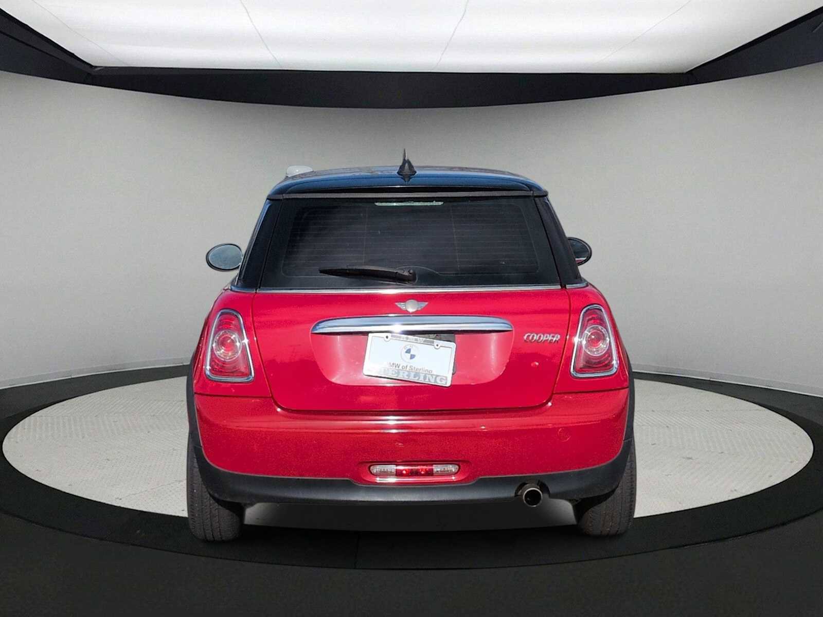 Used 2011 MINI Cooper Hardtop image 7
