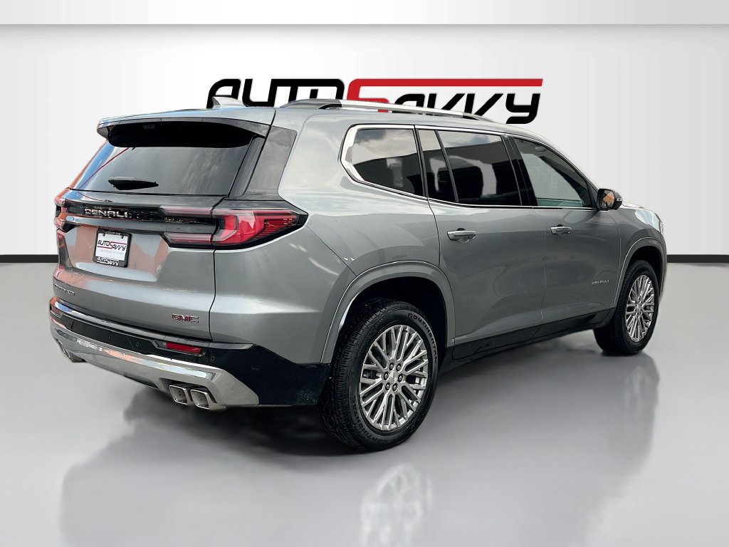 Used 2026 GMC Acadia Denali AWD/4WD image 7