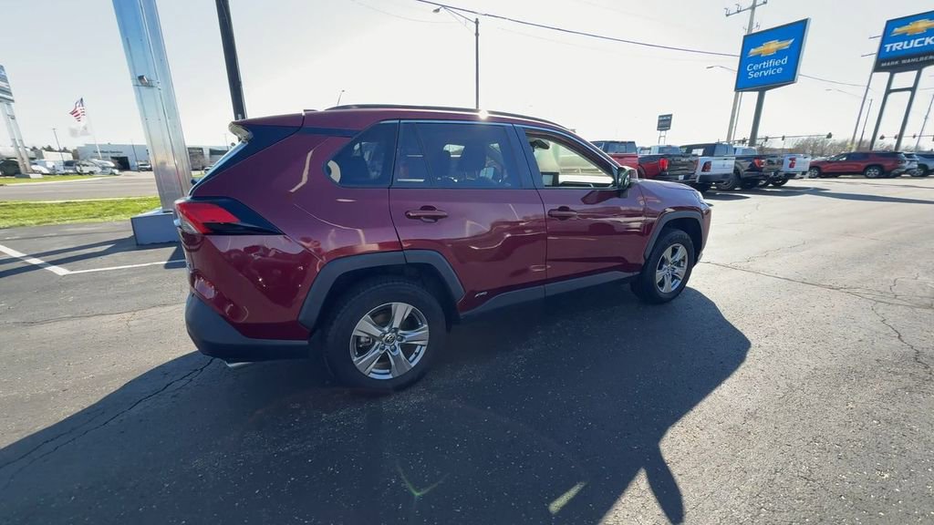 Used 2022 Toyota RAV4 XLE w/ Convenience Package image 8