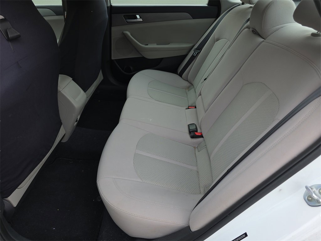 Used 2016 Hyundai Sonata SE w/ Cargo Package image 12