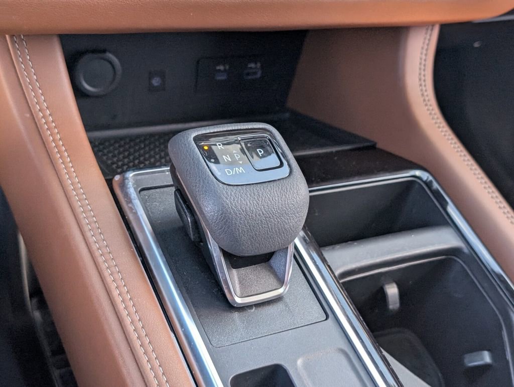 Used 2023 Nissan Pathfinder Platinum w/ Cargo Package image 21