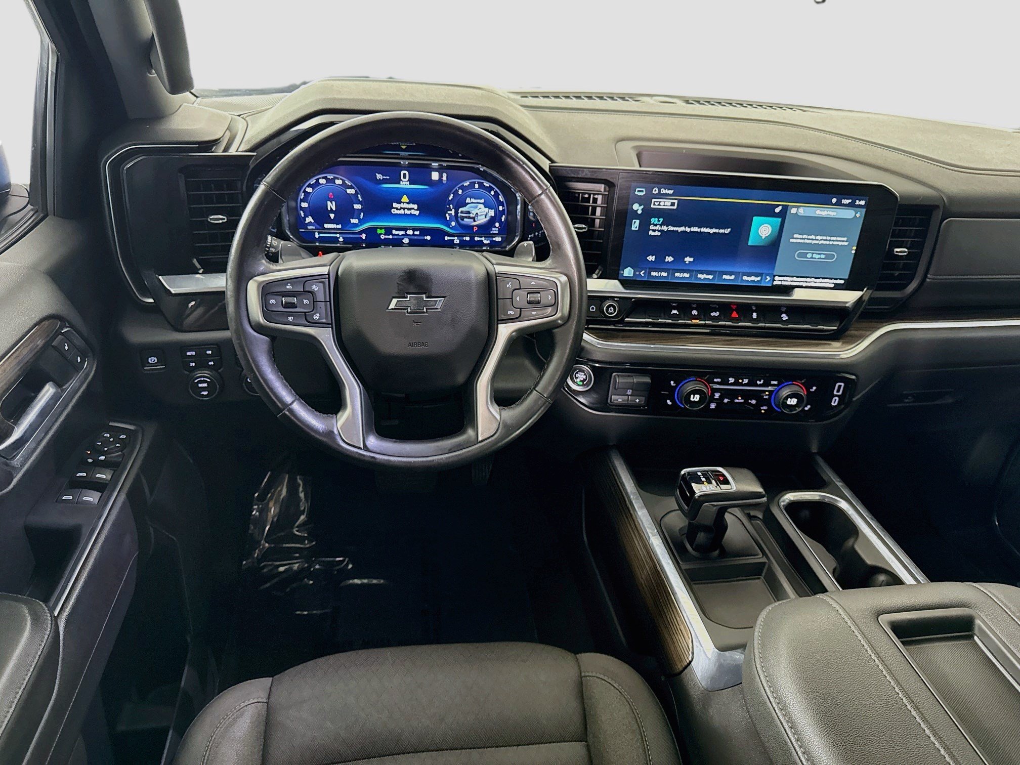 Used 2022 Chevrolet Silverado 1500 LT Trail Boss AWD/4WD image 17