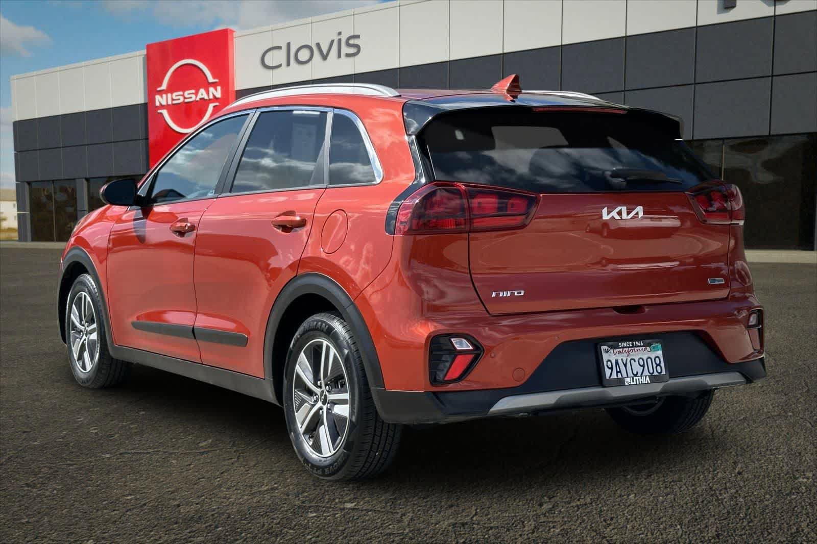 Used 2022 Kia Niro LXS FWD image 7