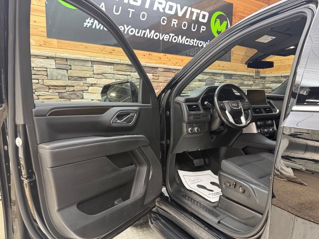 Used 2022 GMC Yukon SLE AWD/4WD image 17