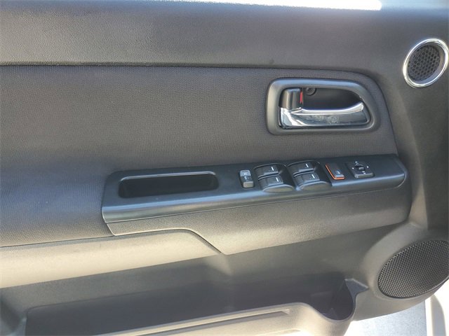 Used 2011 Chevrolet Colorado LT image 19