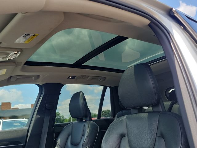 Used 2017 Volvo XC90 T6 Momentum w/ Vision Package AWD/4WD image 17