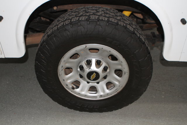 Used 2018 Chevrolet Silverado 3500 W/T AWD/4WD image 4