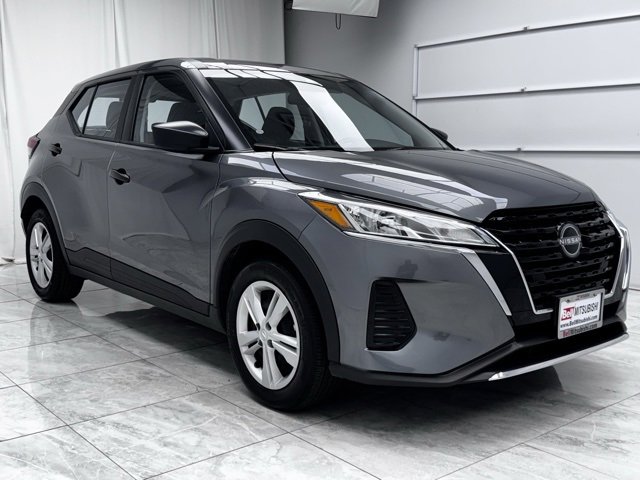 Used 2024 Nissan Kicks S image 2