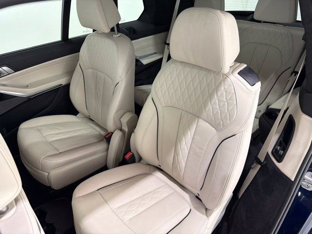 Certified 2024 BMW X7 xDrive40i w/ Executive Package AWD/4WD image 16