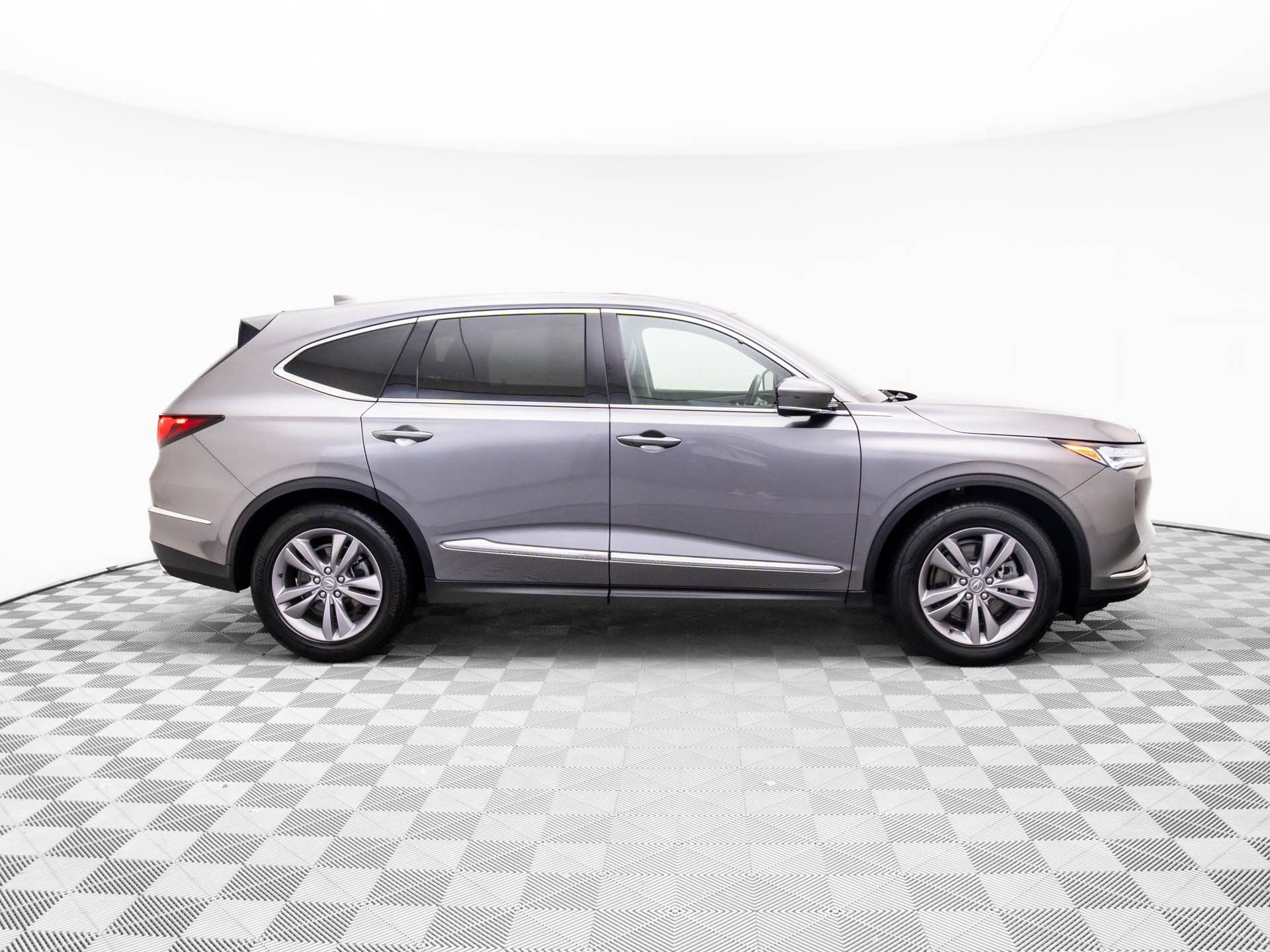 Used 2023 Acura MDX SH-AWD image 7