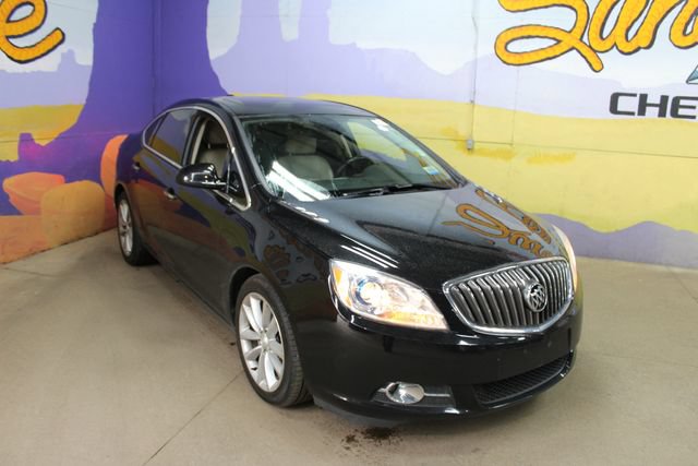 Used 2017 Buick Verano Leather w/ Experience Buick Package FWD image 3