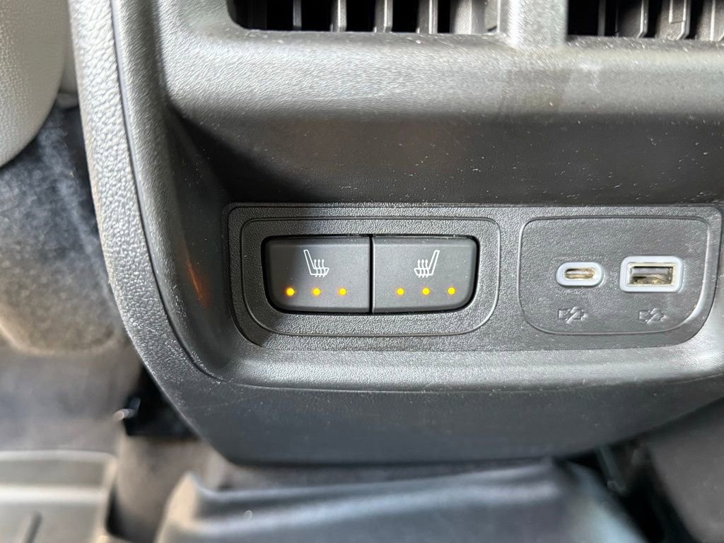 Used 2020 Cadillac XT4 Premium Luxury w/ Cold Weather Package FWD image 33