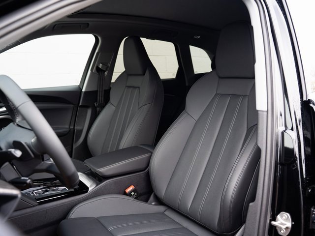 New 2025 Audi Q5 Premium Plus image 8