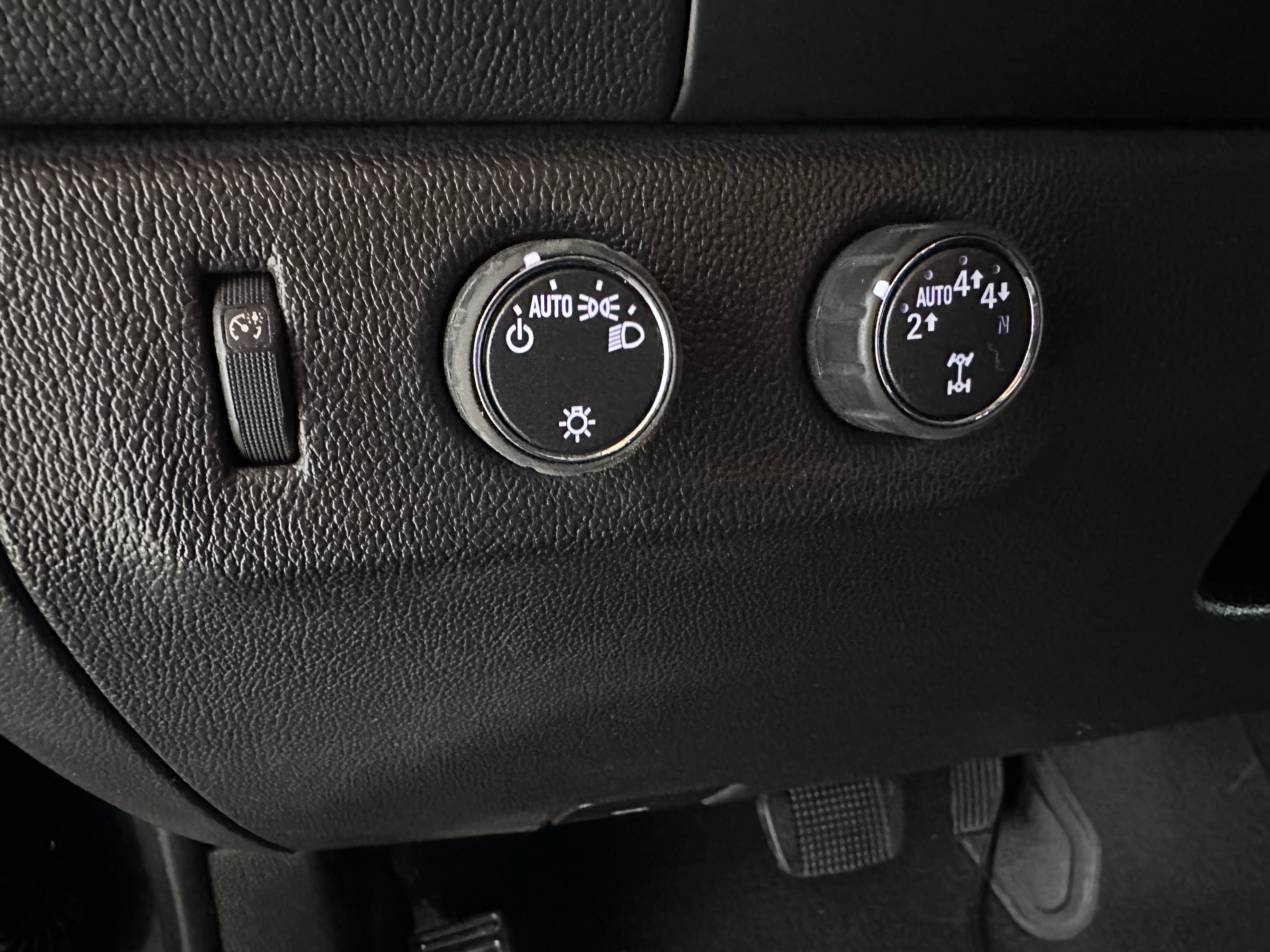 Used 2020 Chevrolet Colorado LT image 38