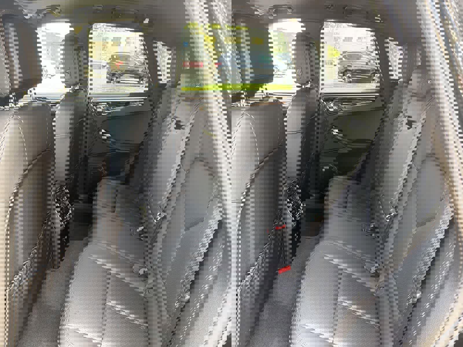 Used 2022 Porsche Macan image 29