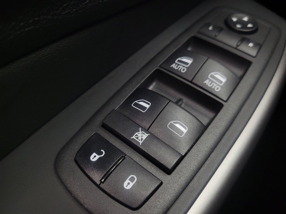 Used 2022 Jeep Cherokee Limited w/ Elite Package image 27