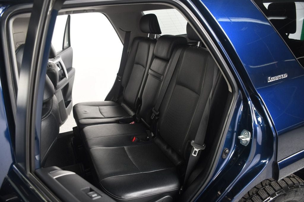 Used 2020 Toyota 4Runner Limited AWD/4WD image 33