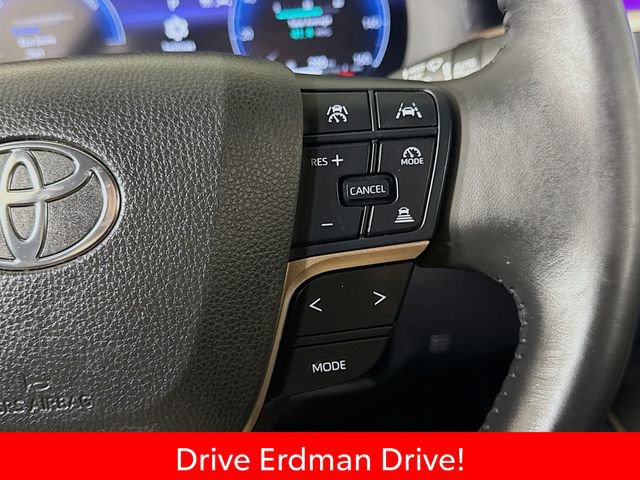 Certified 2023 Toyota Crown AWD/4WD image 14