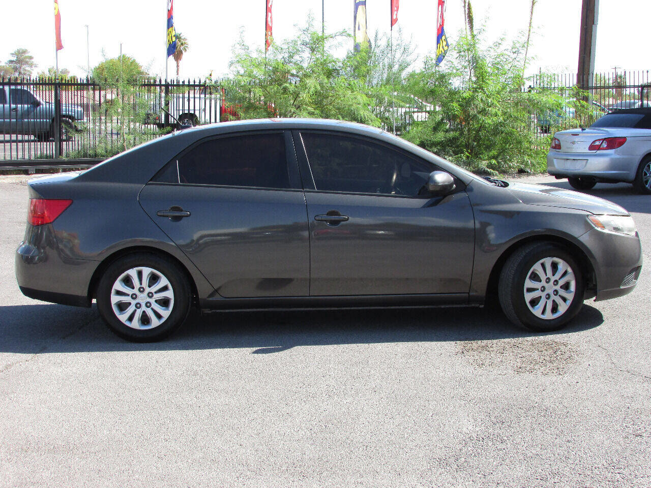 Used 2013 Kia Forte EX FWD image 5