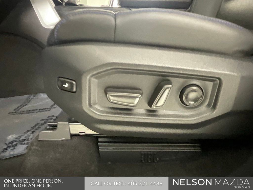 Used 2023 Toyota Tundra Platinum AWD/4WD image 26