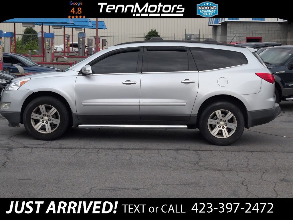 Used 2011 Chevrolet Traverse LT w/ LPO, 'HIT The Road' Package FWD image 8