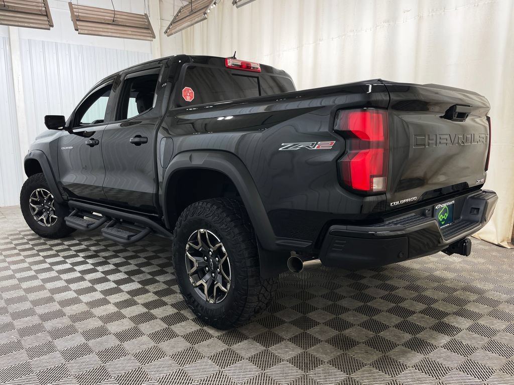 Used 2024 Chevrolet Colorado ZR2 w/ ZR2 Convenience Package III AWD/4WD image 48