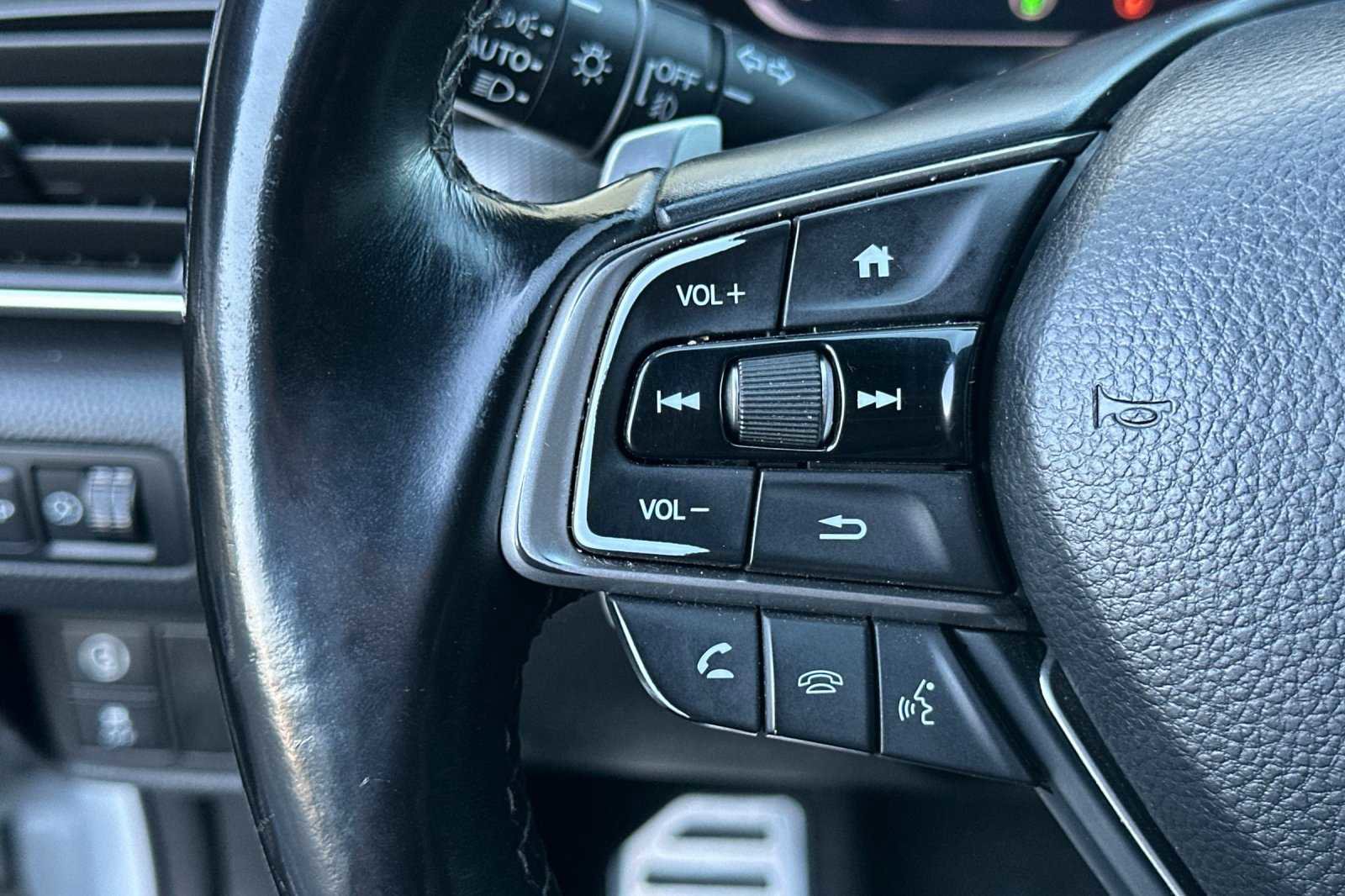 Used 2018 Honda Accord Sport image 29