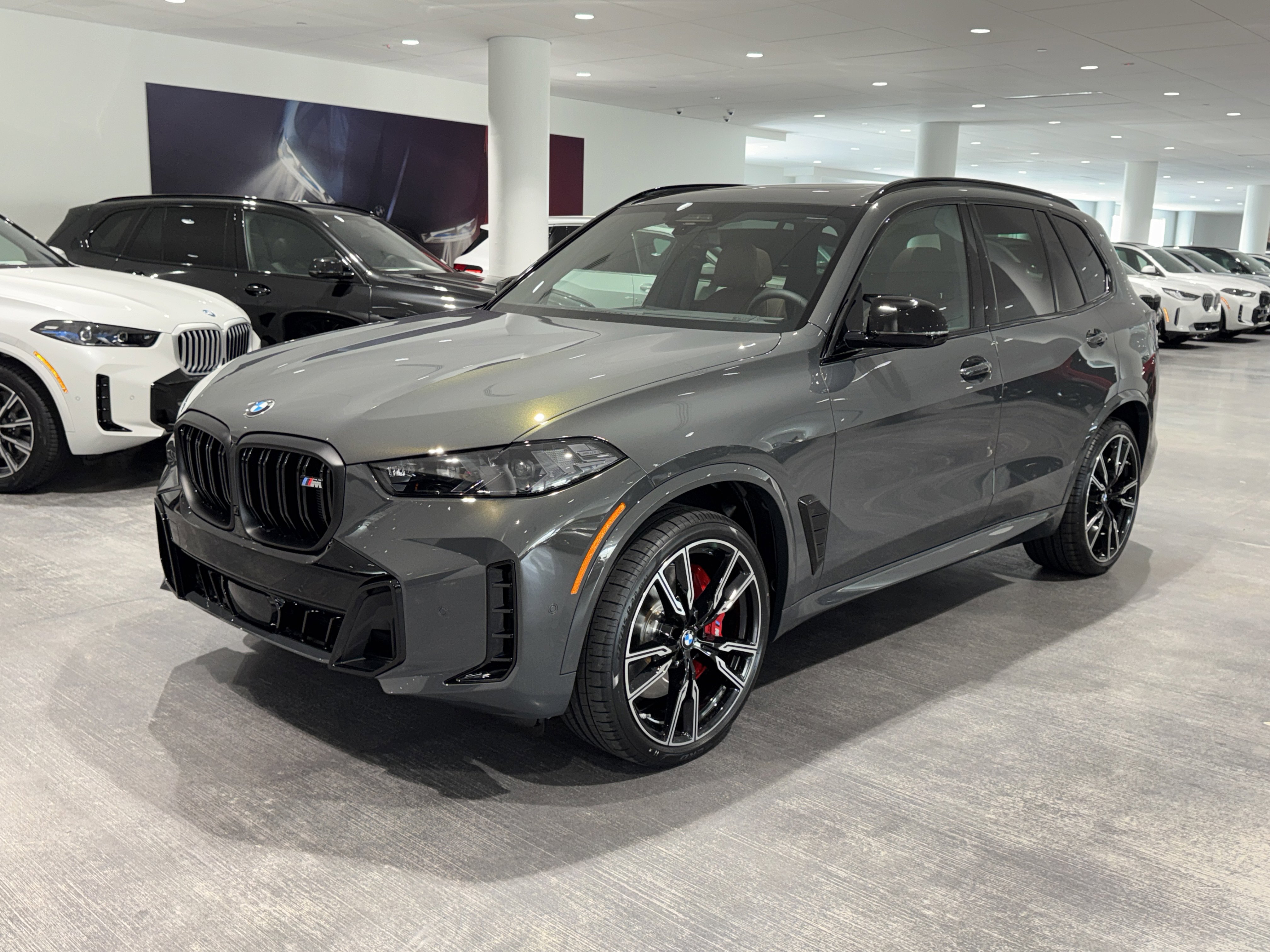 New 2026 BMW X5 M60i image 3