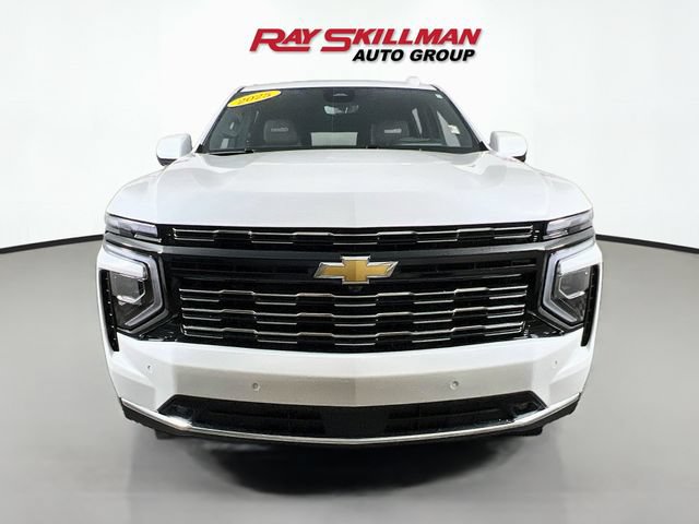 Used 2025 Chevrolet Suburban High Country AWD/4WD image 2