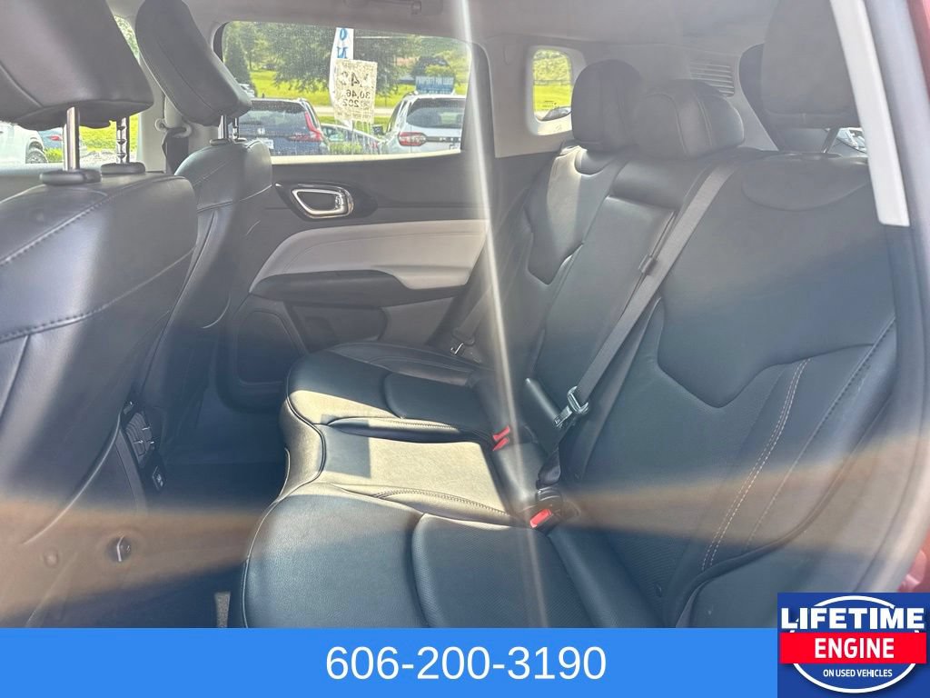 Used 2022 Jeep Compass Limited AWD/4WD image 13