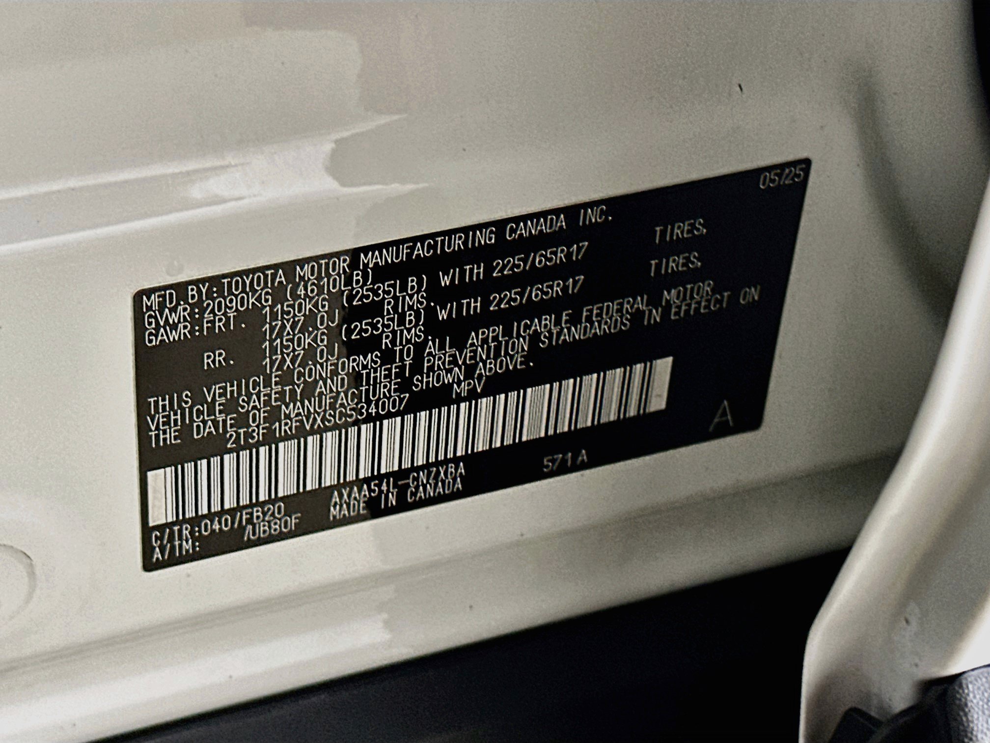 Used 2025 Toyota RAV4 LE AWD/4WD image 12