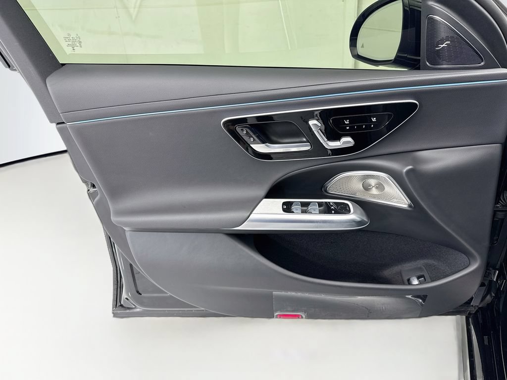 Used 2024 Mercedes-Benz E 350 4MATIC Sedan image 23