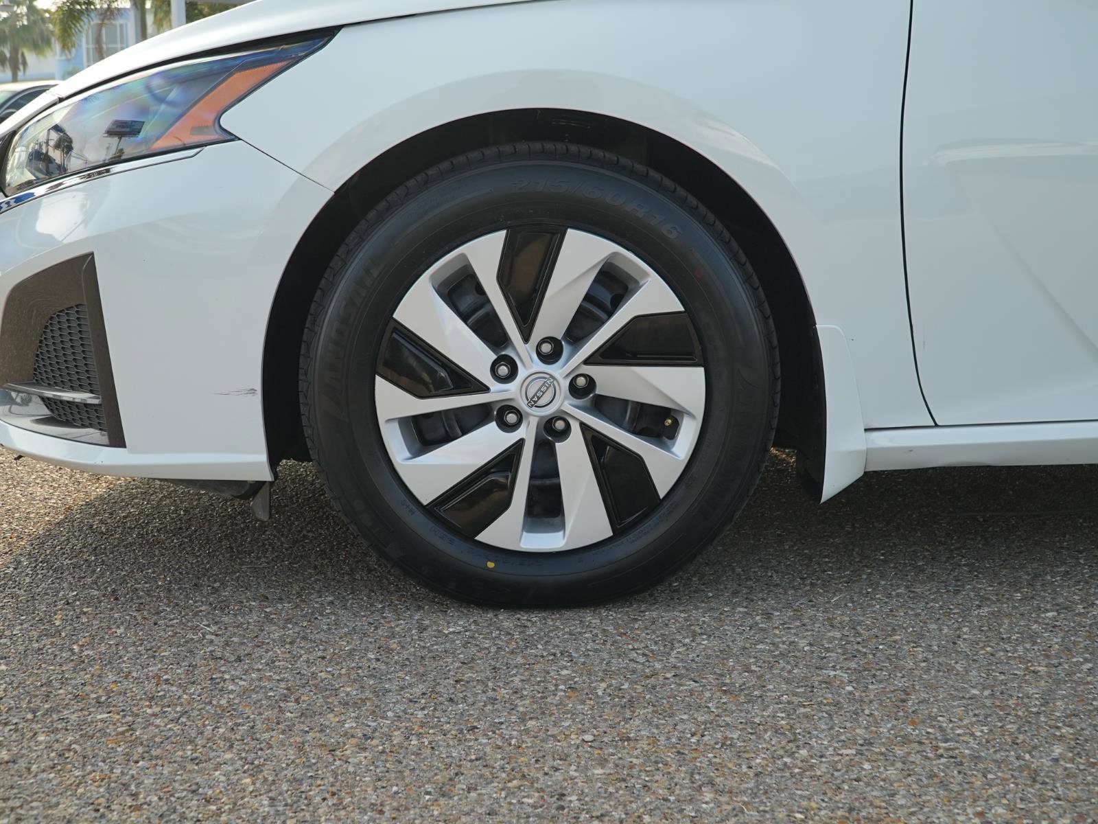 Used 2023 Nissan Altima 2.5 S image 12