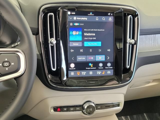 New 2026 Volvo XC40 B4 Plus w/ Climate Package FWD image 18